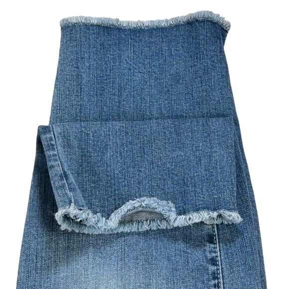 Torrid Boyfriend Jeans Women Ripped Distressed Frayed Hems Stone Wash Crop Denim - Picture 8 of 15